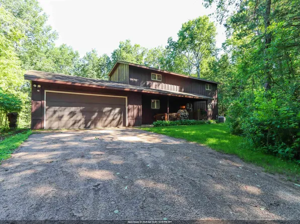 N1970 Evergreen Ln, Waupaca, WI 54981