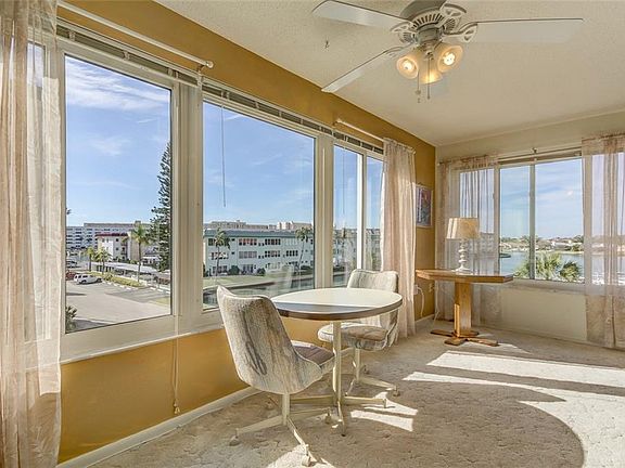 3rd image of 2850 59th St S APT 315