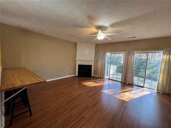 5th image of 4645 Valais Ct Unit 25