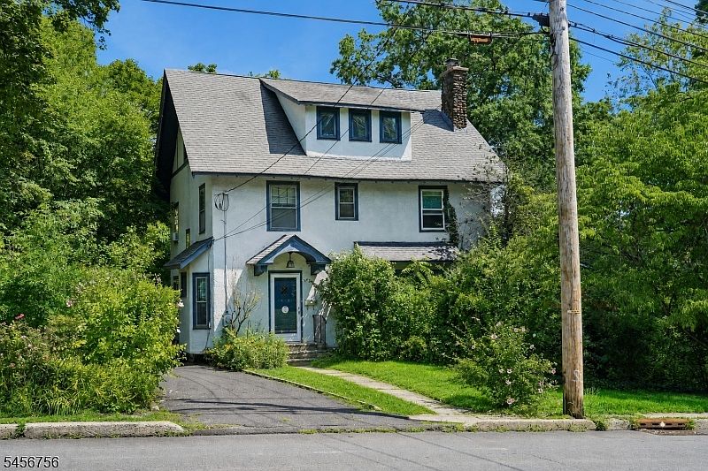 1st image of 90 Watchung Ave