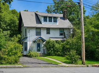 90 Watchung Ave, Chatham Boro, NJ 07928