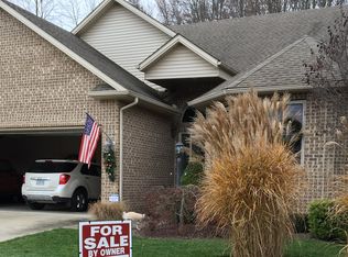 4650 Championship Ct UNIT 8, Canfield, OH 44406