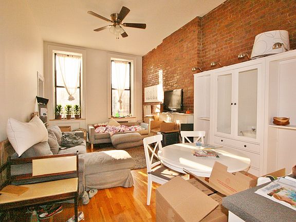 5th image of 241 Flatbush Ave #2