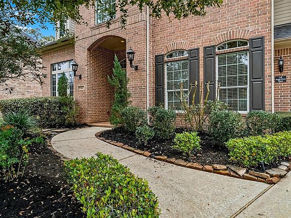 Welcome to Angel Dove place beautiful 5 bedroom family home