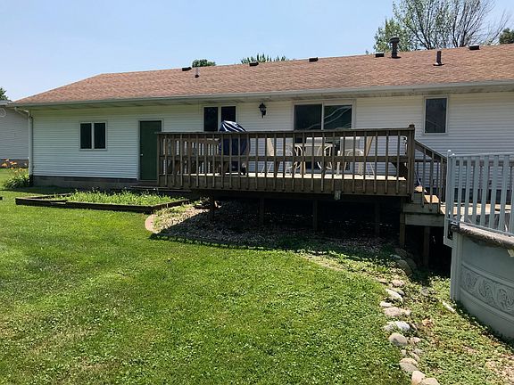 5th image of 415 E Cypress St