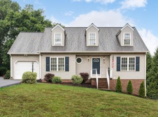 238 Bowmans Run Dr, Stuarts Draft, VA 24477