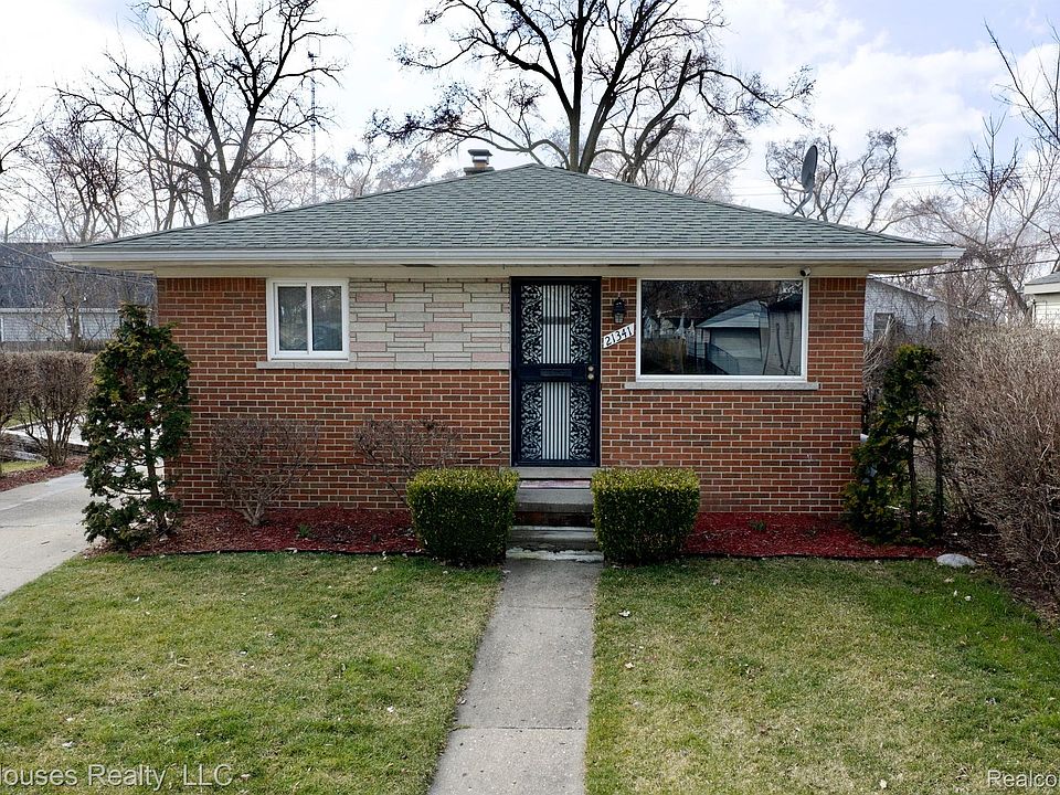1st image of 21341 Garden Ln