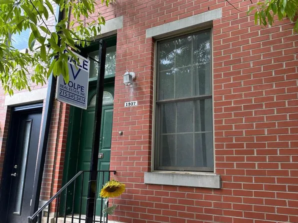 1937 Bainbridge St, Philadelphia, PA 19146