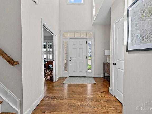 3rd image of 8559 Kenwood Rd