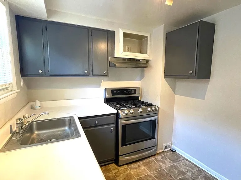 3330 Primrose Rd #1 — Photo 12