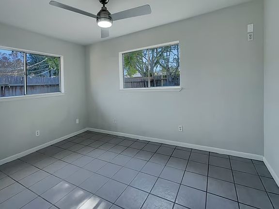 4th image of 5451 W 7th Ave #1