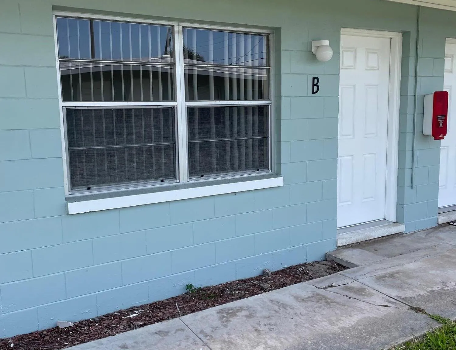 1 bed, 1.0 bath, 555 sqft, $1,275 — Photo 1