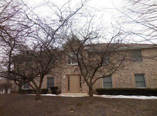 1950 Matthew Ct UNIT A, Elgin, IL 60123