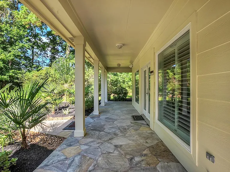 10819 Lake Windcrest — Photo 45