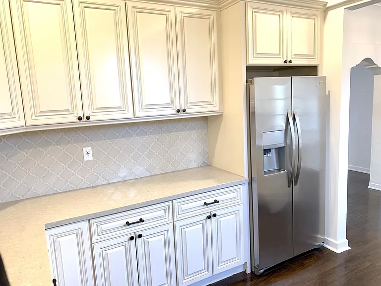 9332 W Olympic Blvd — Photo 12