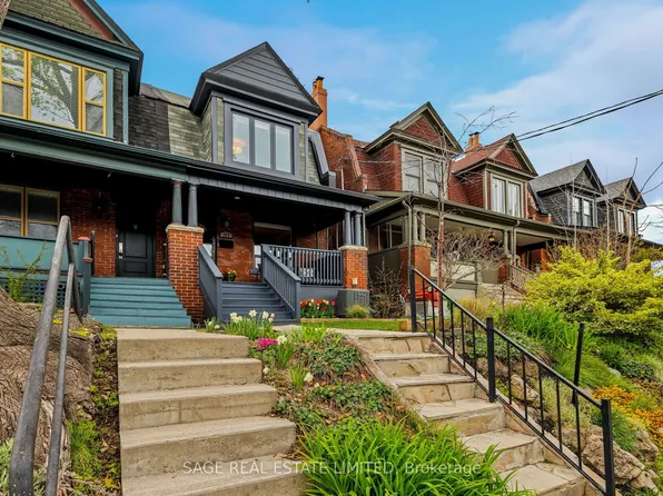 208 Galley Ave, Toronto, ON M6R 1H4