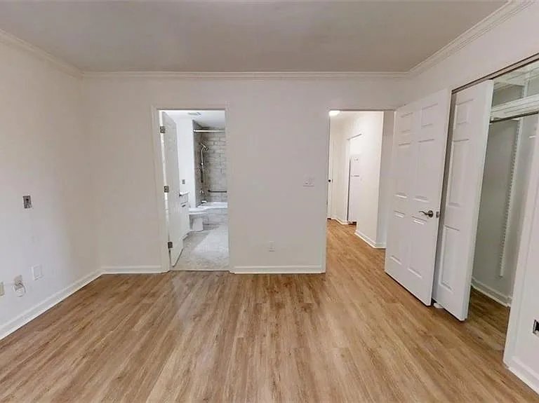 300 Johnson Ferry Rd NE #A112 — Photo 21