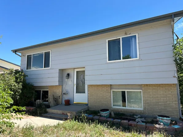 80 N Pine St, Keenesburg, CO 80643