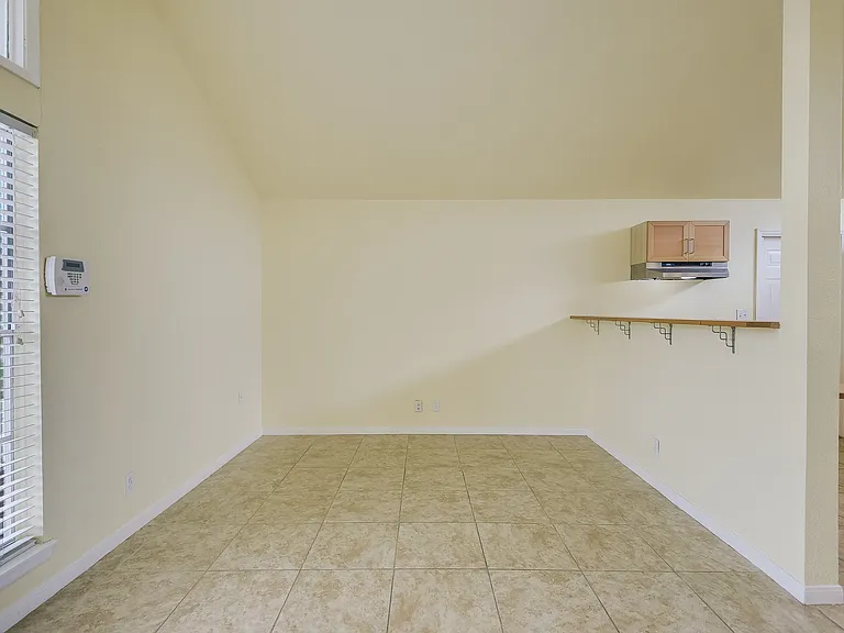 227 Shin Oak Dr — Photo 6