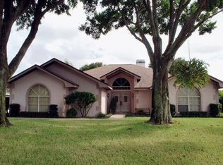 709 Lake Eloise Pl, Winter Haven, FL 33884