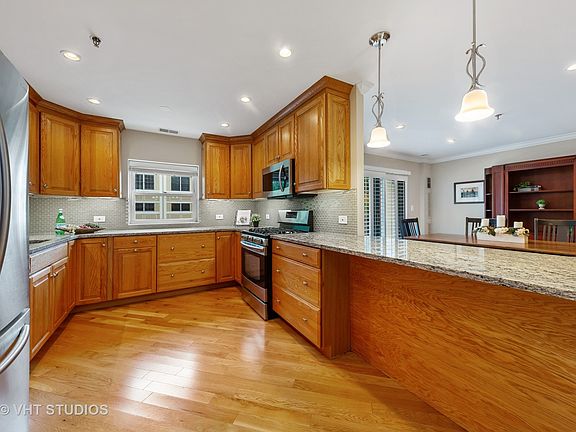 5th image of 110 S Evergreen Ave APT 2AS