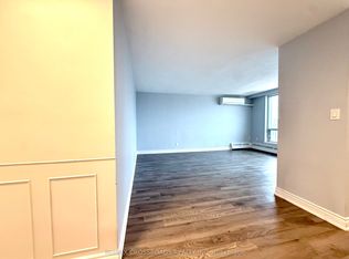 363 Lakeshore Rd E #802, Mississauga, ON L5G1H7