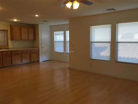 5th image of 8532 Caddy Corner St