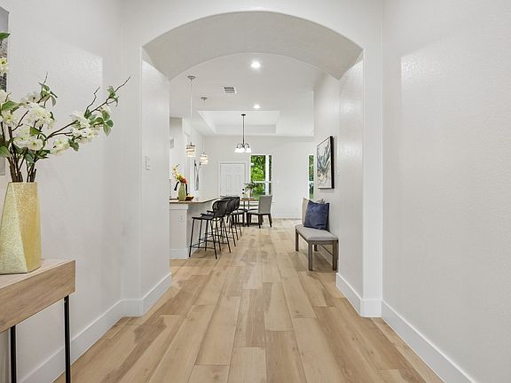 2nd image of 305 Kalura Way