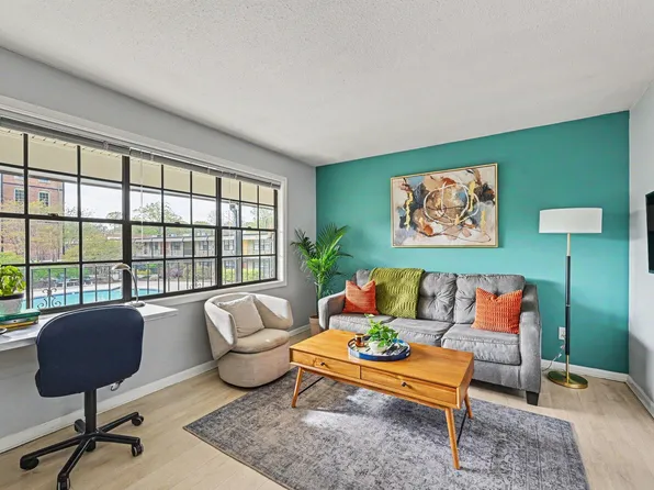 807 W Trinity Ave APT 252, Durham, NC 27701