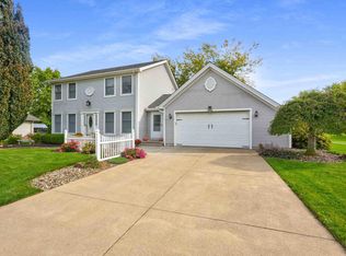 720 Tracht Meadows Dr, Huron, OH 44839