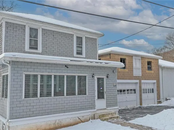 10 Hillside Dr, Barnesville, PA 18214