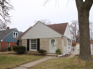 2910 N 82nd St, Milwaukee, WI