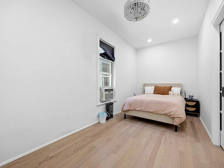 365 Rutland Rd #2R — Photo 3