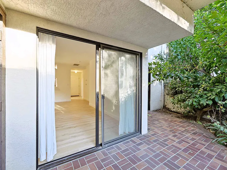 413 N Villa Way — Photo 15