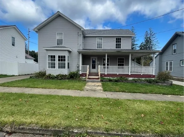 45 W Congress St, Corry, PA 16407