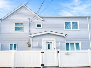 27 Amity St, Staten Island, NY 10305