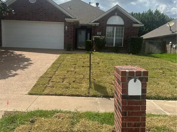 239 Stuttgart Cir, College Station, TX 77845