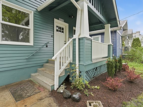 3rd image of 3134 SE 21st Ave