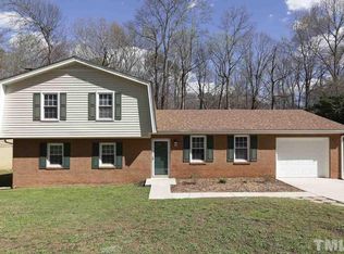 1409 Laughridge Dr, Cary, NC 27511