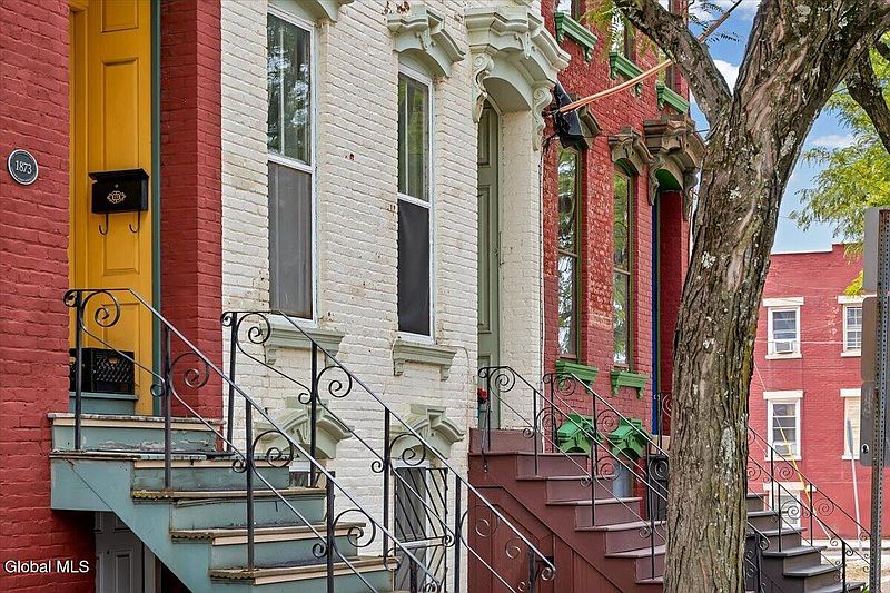 2nd image of 155 Eagle Street