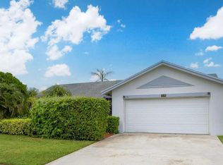 9199 Edgemont Ln, Boca Raton, FL 33434