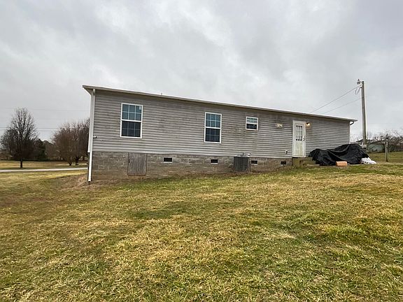 2nd image of 82 Coffee Tree Ln