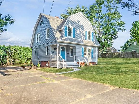 3rd image of 4 Hoerle Ct