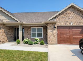 1064 E Bentley Cir, Troy, OH