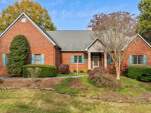 7107 Rotherwood Dr, Knoxville, TN 37919