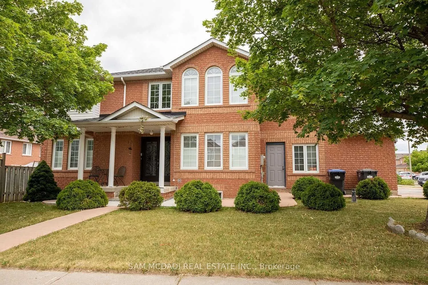 2 bed, $1,800 — Photo 1