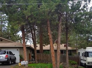 449 SE 6th St, Bend, OR 97702