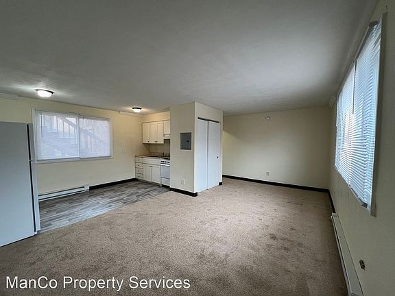 3rd image of 1027 S Paul Laurence Dunbar St #B