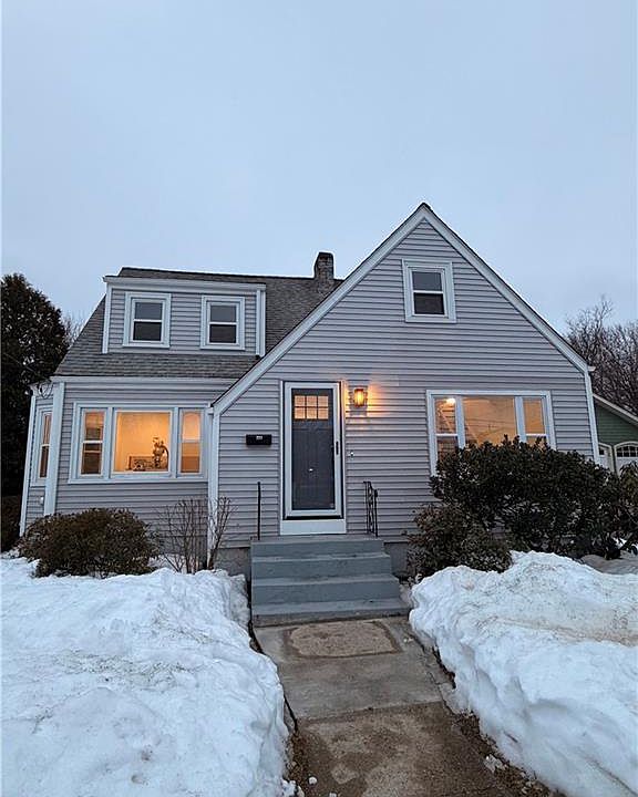 1st image of 228 3rd Ave