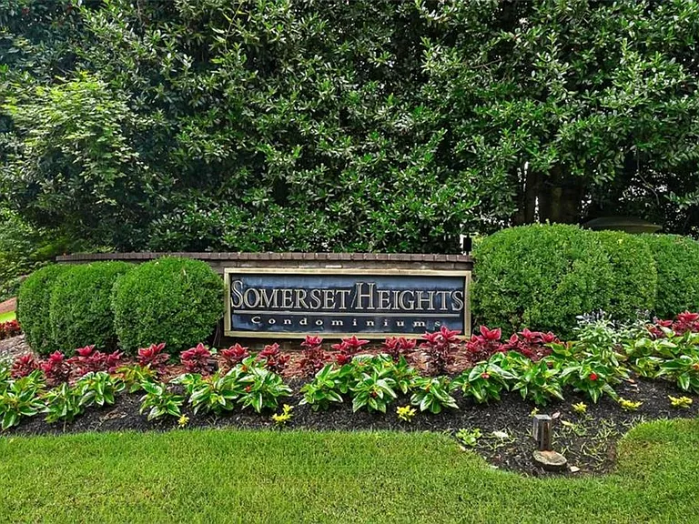 1501 Clairmont Rd #1210 — Photo 2